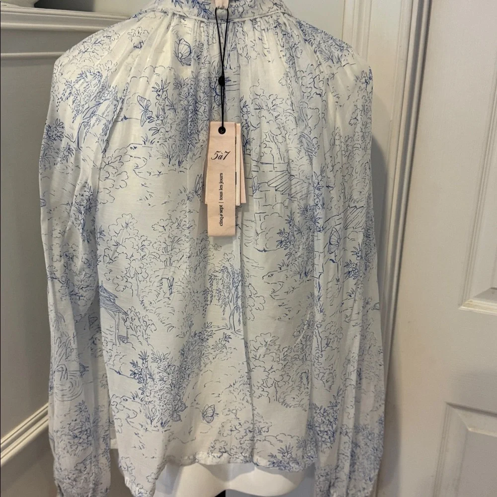 Cinq à Sept Blue and White Blouse New With Tags - Picture 5 of 8